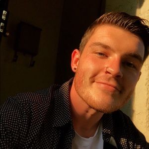 Meet your Posher, Liam